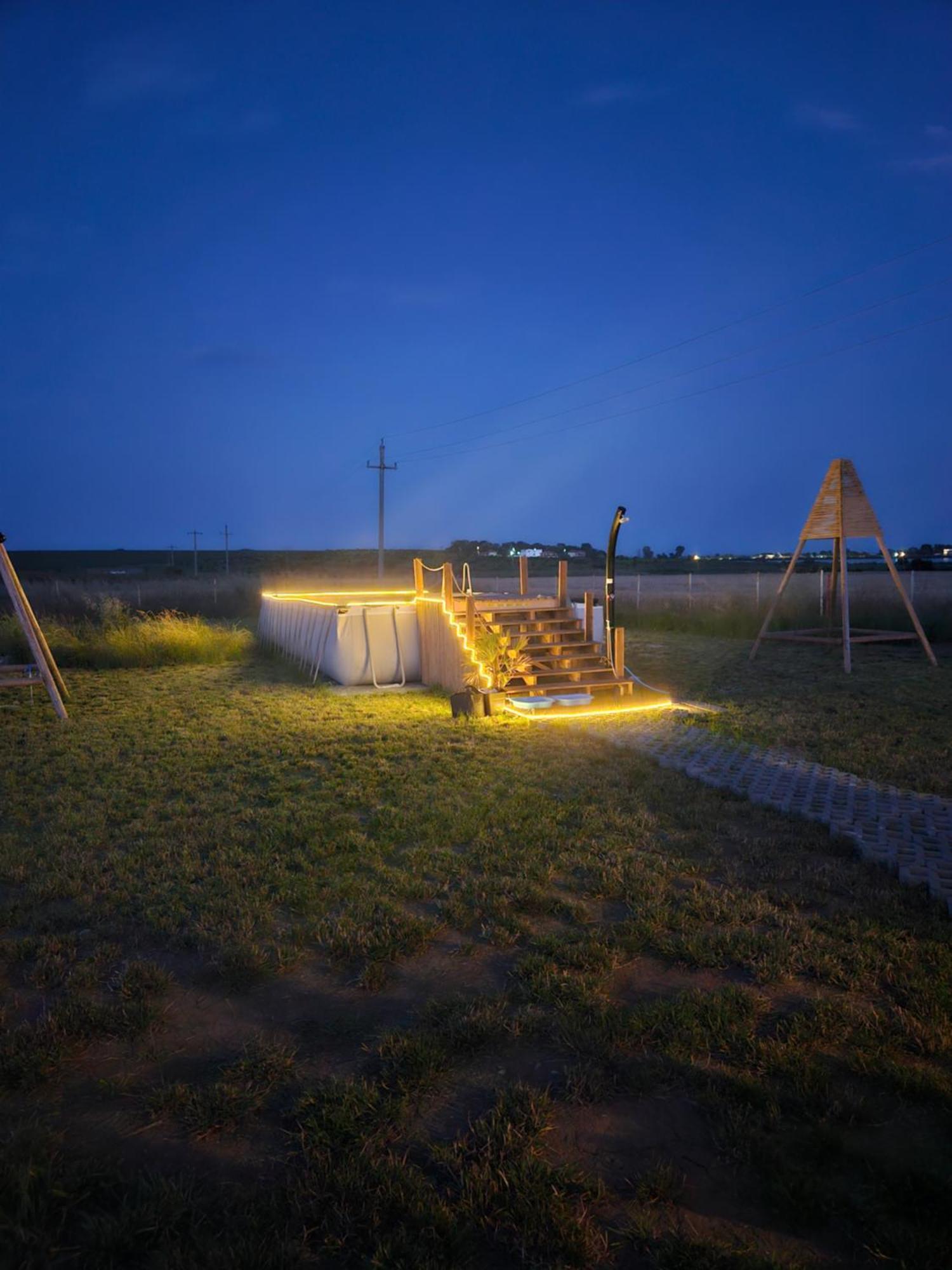 Mar A Lago Glamping23 Douăzeci şi Trei August エクステリア 写真