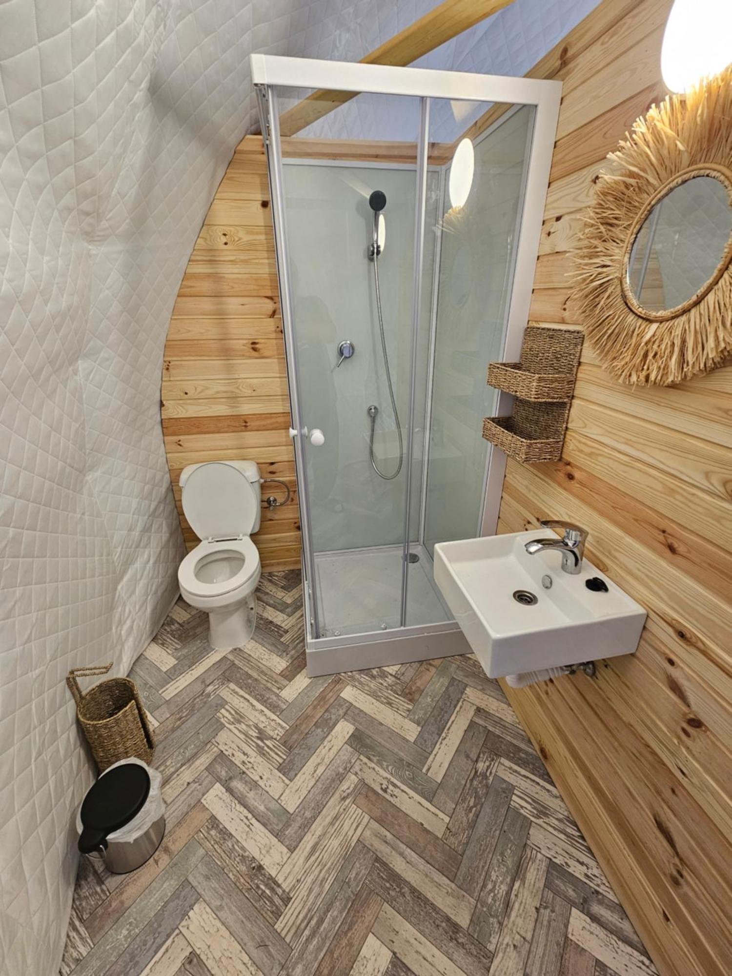 Mar A Lago Glamping23 Douăzeci şi Trei August エクステリア 写真
